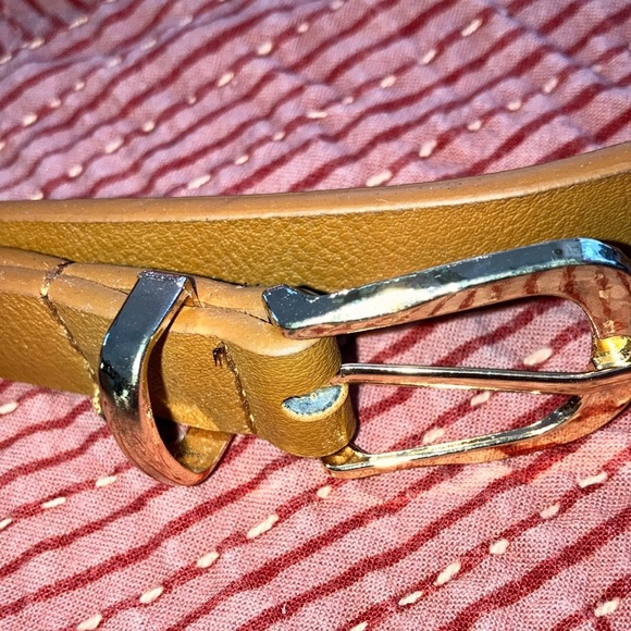 L.A. Express Brown Belt with gold tone metallic Buckle - Picture 6 of 10